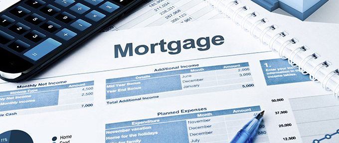 Key UK mortgage rate passes 4% for the first time since 2013