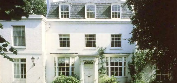 Ivy owner Richard Caring defies order to remove £40m home’s incongruous windows